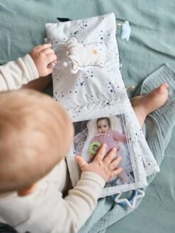 Livre D'éveil Et Photos CÉLESTE Bleu - Vertbaudet 13 Livre D'éveil Et Photos CÉLESTE Bleu - Vertbaudet -Premier âge Boutieque livre deveil et photos celeste 5